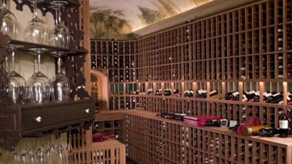 愛士圖爾告訴您酒窖設(shè)計幾個大步驟