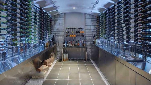 酒窖為何要使用恒溫恒濕空調(diào)