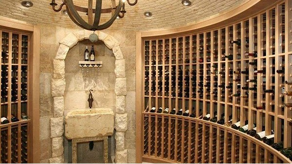 如何打造高端私人酒窖設計