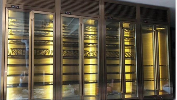 不銹鋼恒溫酒柜的用途和優點