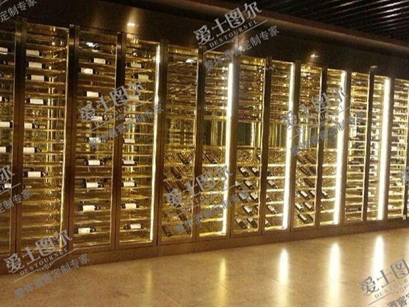 不銹鋼恒溫酒柜的優(yōu)點及用途說明