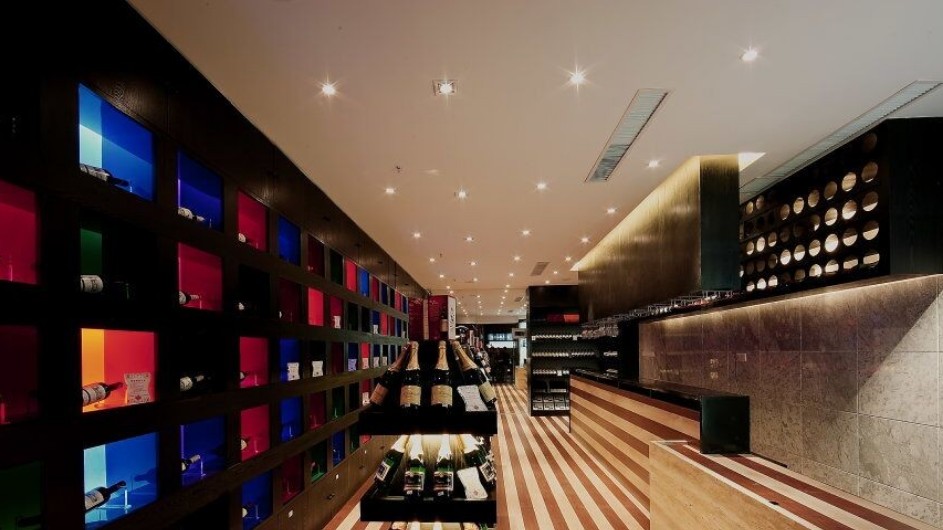 愛士圖爾揭秘私人酒窖定制時應(yīng)該如何裝修？